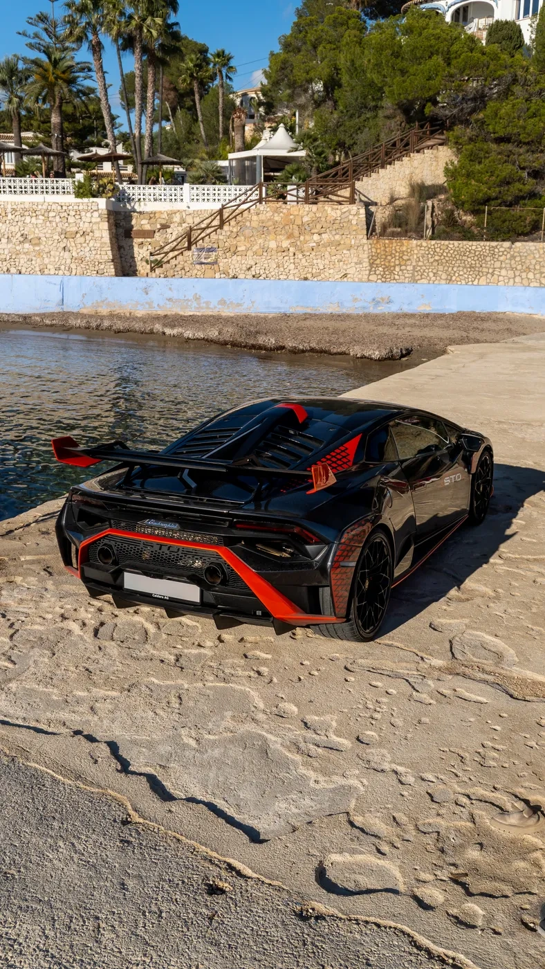 Lamborghini Huracán STO