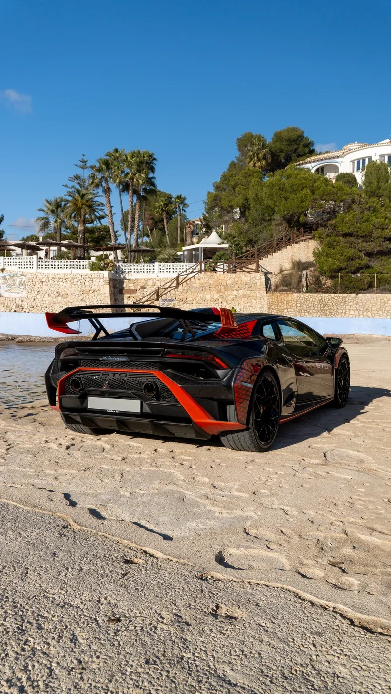 Lamborghini Huracán STO