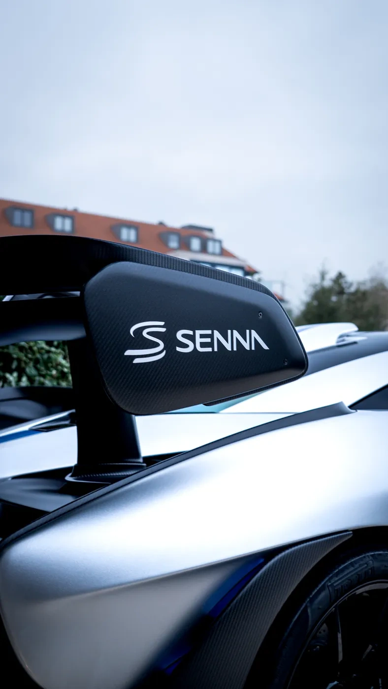 McLaren Senna